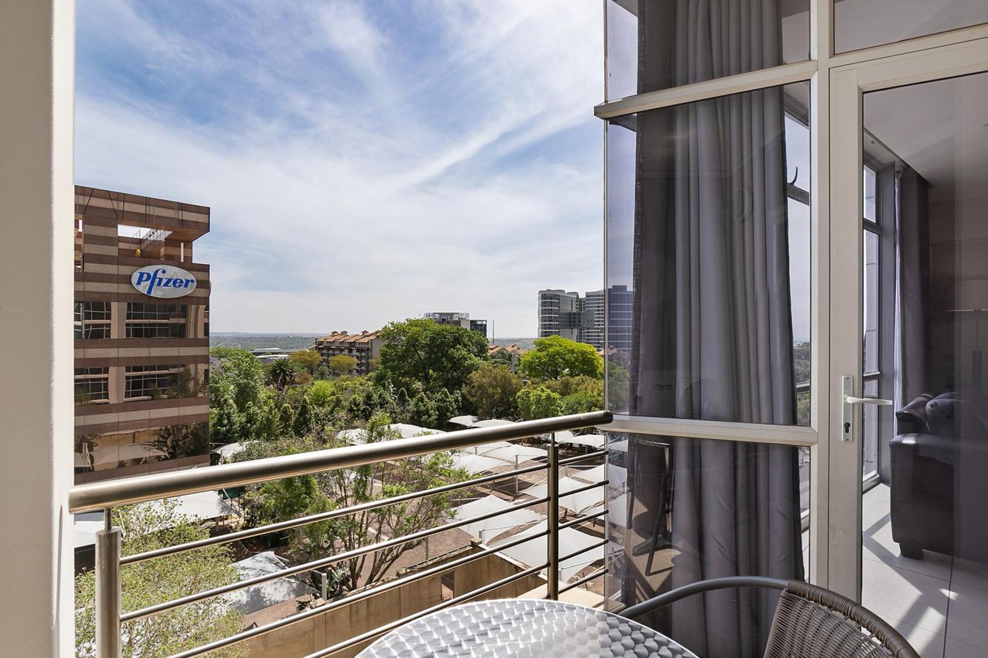 Hydro Park Residences In Sandton With Generator Johannesburg Dış mekan fotoğraf